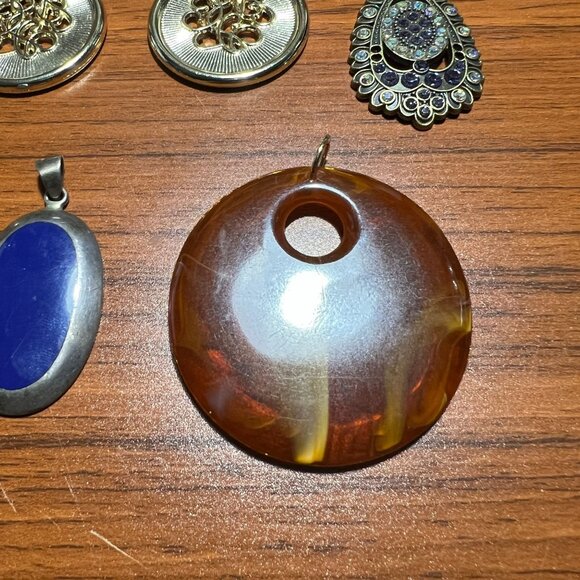 Lot Of 11 Assorted Pendants For Jewelry Making & Crafts - Picture 11 of 12